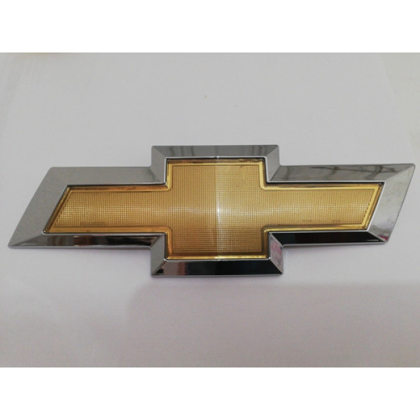 EMBLEMA CHEVROLET FRENTE PARRILLA AVEO CRUZE