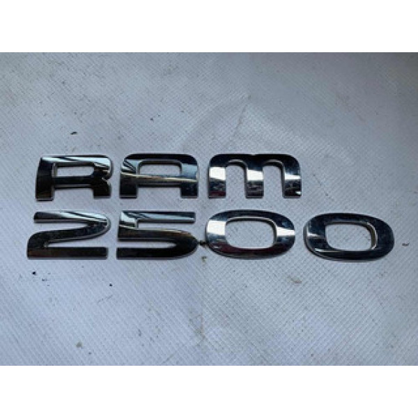EMBLEMA RAM 2500 LETRAS CROMADAS