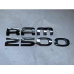 EMBLEMA RAM 2500 LETRAS CROMADAS